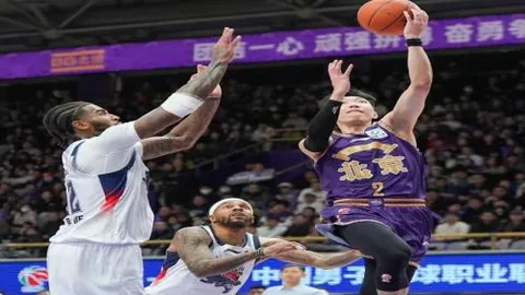 【激情对决！博洛尼亚vs佛罗伦萨，意甲焦点战一触即发，比分揭晓】